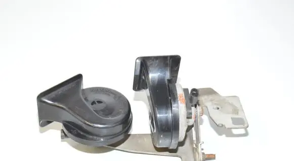 BMW 5 E60 E61 Horn signal 6935709 0092018
