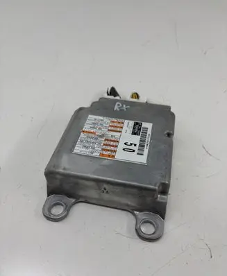 Lexus RX 450H Airbag control unit/module 8917048c20