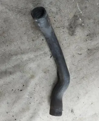 Volvo XC90 Engine coolant pipe/hose 3345752