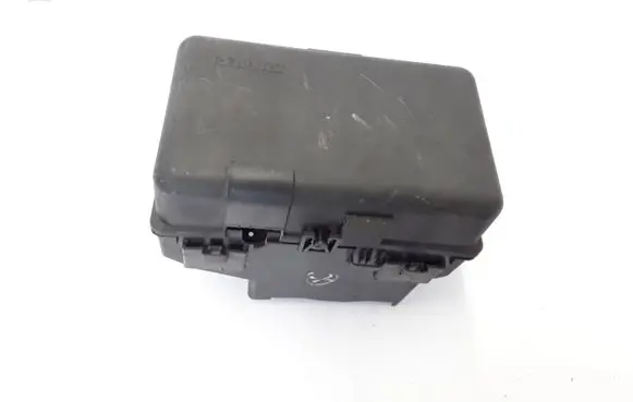 Renault Espace - Grand espace IV Fuse module 8200210898