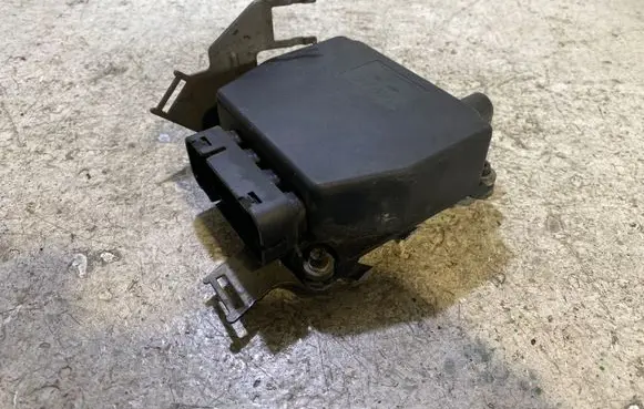 Volkswagen Golf VI Turbo solenoid valve 3C0906625 400434F