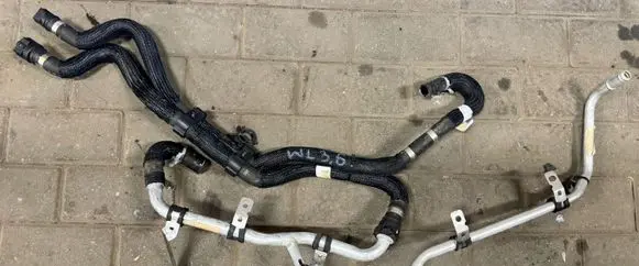 Jeep Grand Cherokee WL Engine coolant pipe/hose 68381446AC