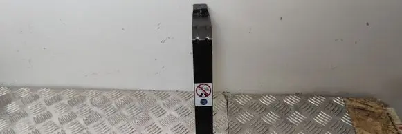 Battery bracket