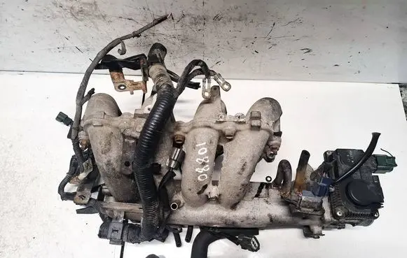 Nissan X-Trail T30 Intake manifold 