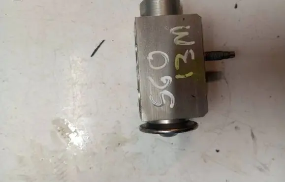 Air conditioning (A/C) expansion valve