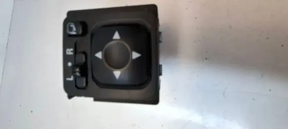 Citroen C-Crosser Wing mirror switch 183569