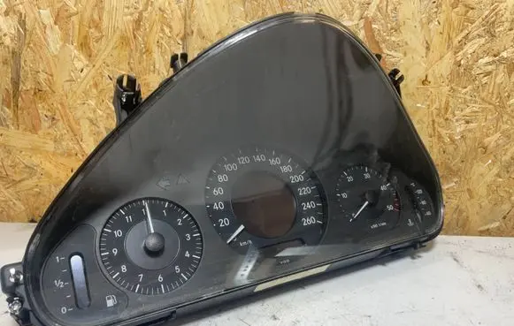 Mercedes-Benz E W211 Speedometer (instrument cluster) A2115408747 47006071 11008028403