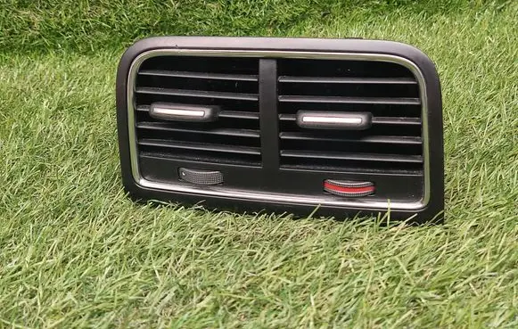 Audi A5 8T 8F Rear air vent grill 8K0819203D