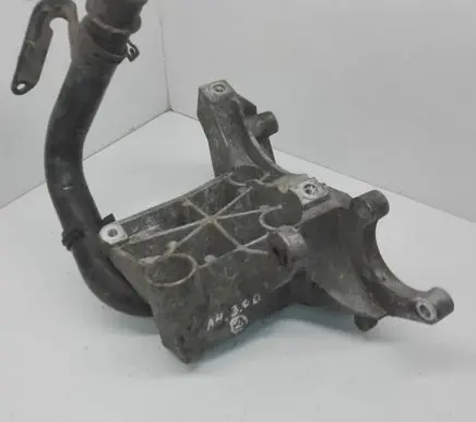 Audi A4 S4 B7 8E 8H Power steering pump mounting bracket 059145169P