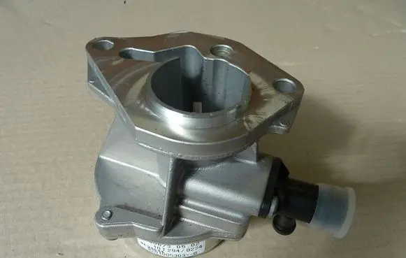 Renault Megane E-Tech Vacuum pump 7006730502