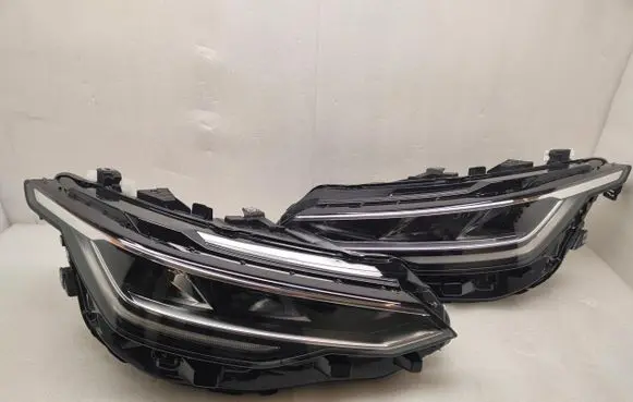 Volkswagen Golf VIII Headlight/headlamp