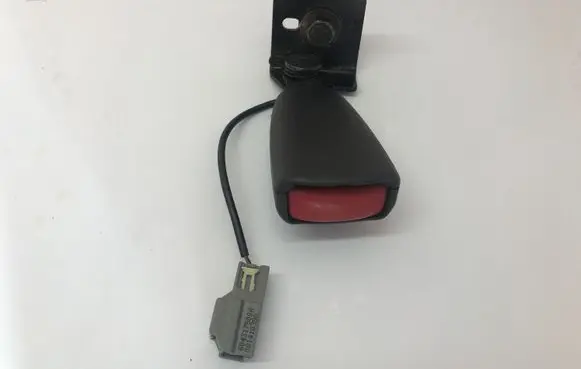 Volvo C70 Rear seatbelt buckle 30780609 318263