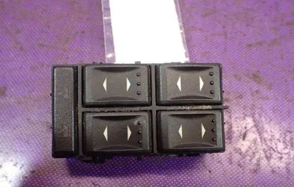 Ford Mondeo Mk III Quarter vent window switch 3S7T14A132BA