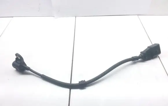 Volkswagen New Beetle Crankshaft position sensor 9805940