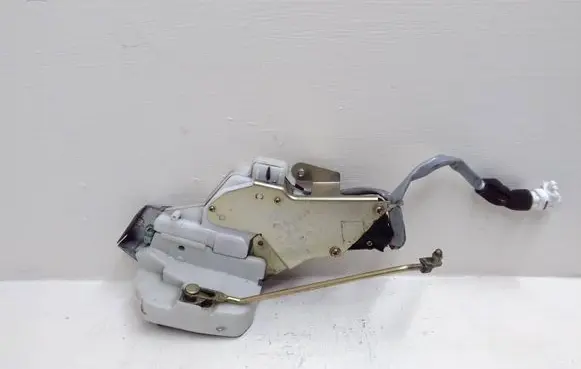 Opel Agila A Rear door lock