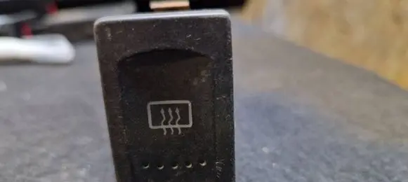 Windscreen/window heater switch
