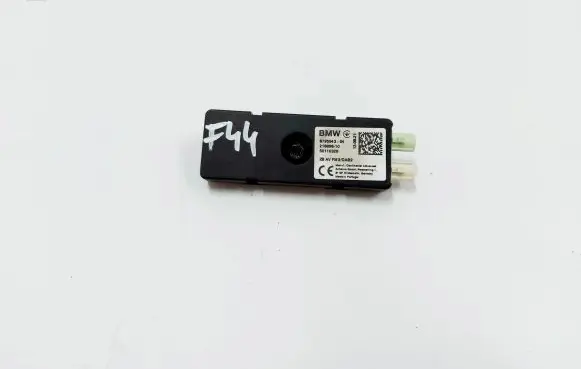 BMW 2 F44 Aerial antenna amplifier 8795943
