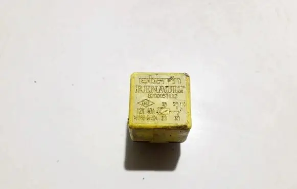Renault Megane I Other relay 8200051112