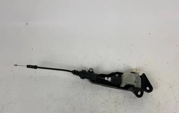 Tesla Model 3 Engine bonnet/hood lock/catch 109879000C