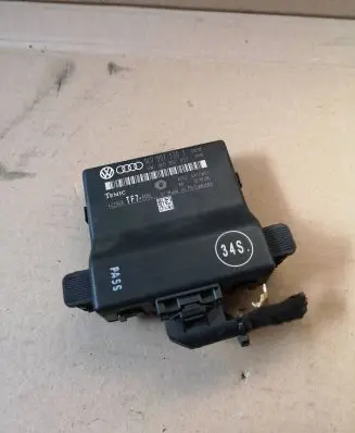Audi A3 S3 A3 Sportback 8P Other control units/modules 1K0907530S 1K0907951