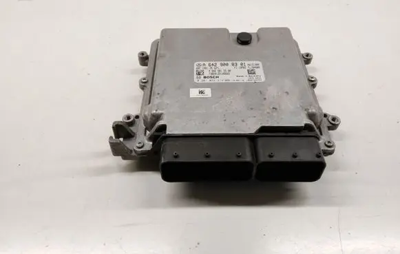 Mercedes-Benz X-class W470 Engine control unit/module A6429008301