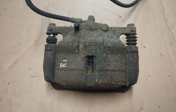 Nissan Qashqai Front brake caliper