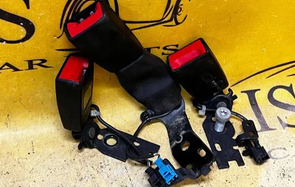 Mercedes-Benz E AMG W213 Set of seat belts A2908600900 640811500C 644010800C