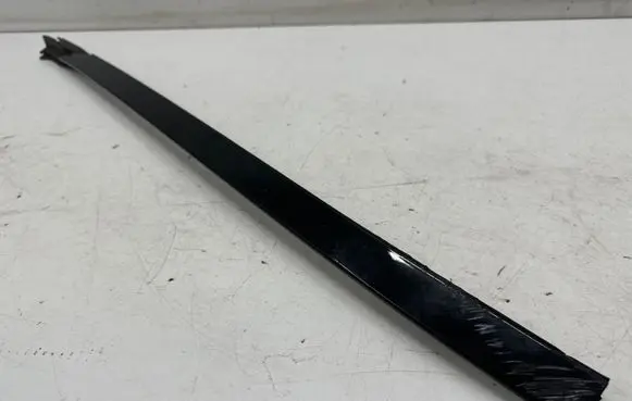 BMW X7 G07 Windshield trim 7434874