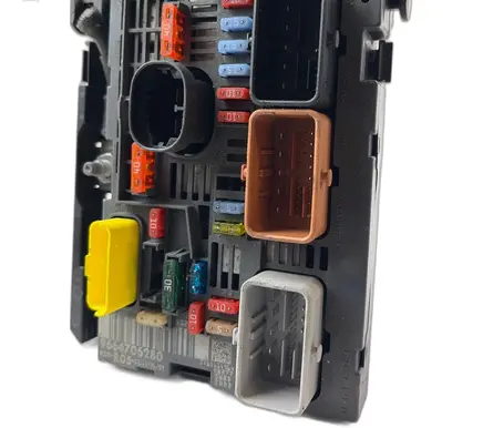Citroen Berlingo Fuse box set 9664706280 R05