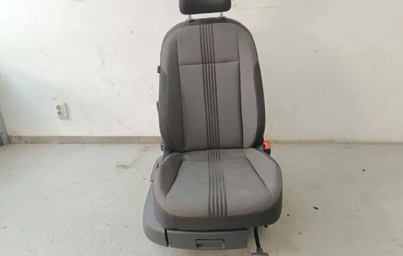Volkswagen Golf VII Front passenger seat 5Q4881106M