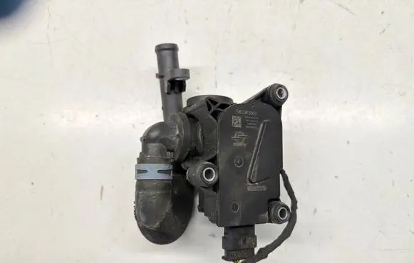 Audi e-tron Coolant heater control valve 5810R1003