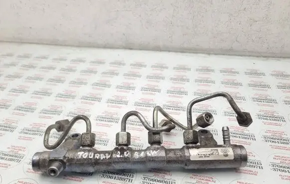 Volkswagen Touran II Fuel main line pipe 03L130080P 8200000755