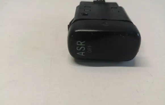 Traction control (ASR) switch
