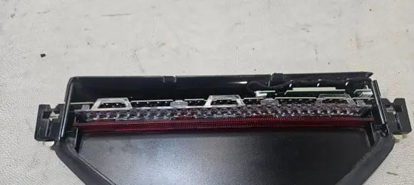 Tesla Model Y Third/center stoplight P1495819-00-G