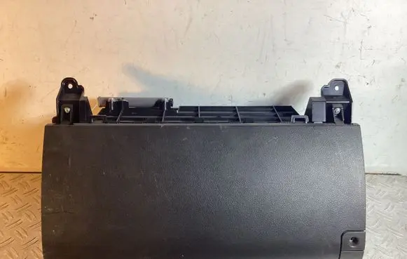 Toyota Land Cruiser (J200) Glove box 5551360030 5532060010