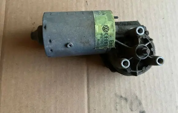 Volkswagen Golf II Wiper motor 191955113A