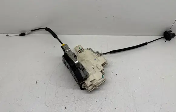 Audi A4 S4 B8 8K Rear door lock 8K0839015