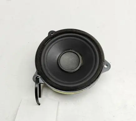 Land Rover Discovery 5 Front door speaker BJ3218808BB