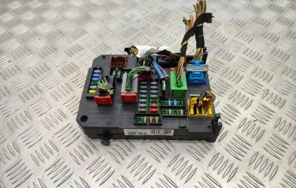 Peugeot 508 Comfort/convenience module 9665547580
