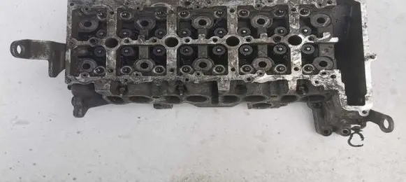 BMW 5 E60 E61 Engine head 7797678