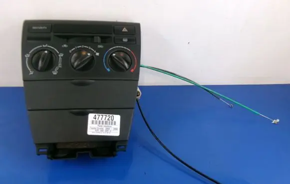 Toyota Corolla E110 Climate control unit