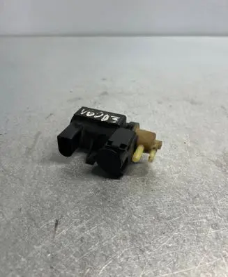 Volvo S60 Turbo solenoid valve 70232502