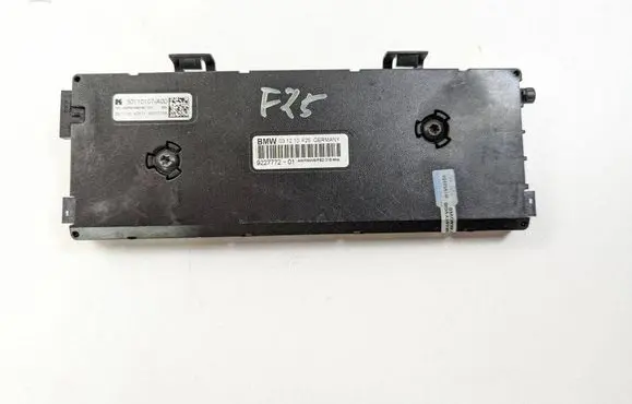 BMW X3 F25 Aerial antenna amplifier 9227772 031210E2