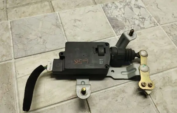 Hyundai Santa Fe Tailgate boot lock/latch motor 