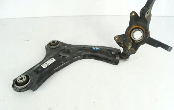 Renault Captur II Front wheel hub spindle knuckle 545055050R