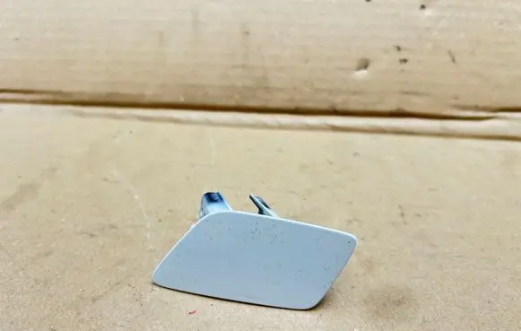 BMW 1 F20 F21 Headlight washer spray nozzle cap/cover 