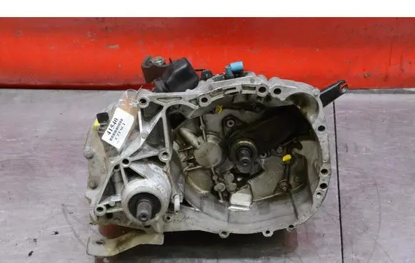 Dacia Sandero Manual 6 speed gearbox JH3073