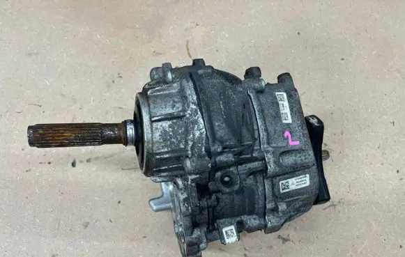 Mercedes-Benz C AMG W205 Gearbox transfer box case a7252800300 1622200106 10111174462