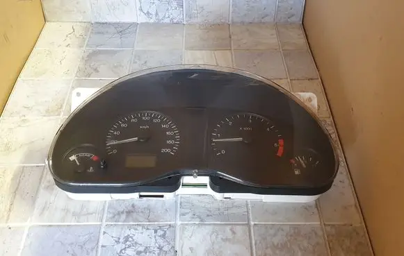 Ford Galaxy Speedometer (instrument cluster) 7M0920803A 95VW10849DL