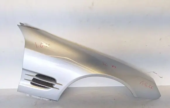 Mercedes-Benz SL R230 Fender